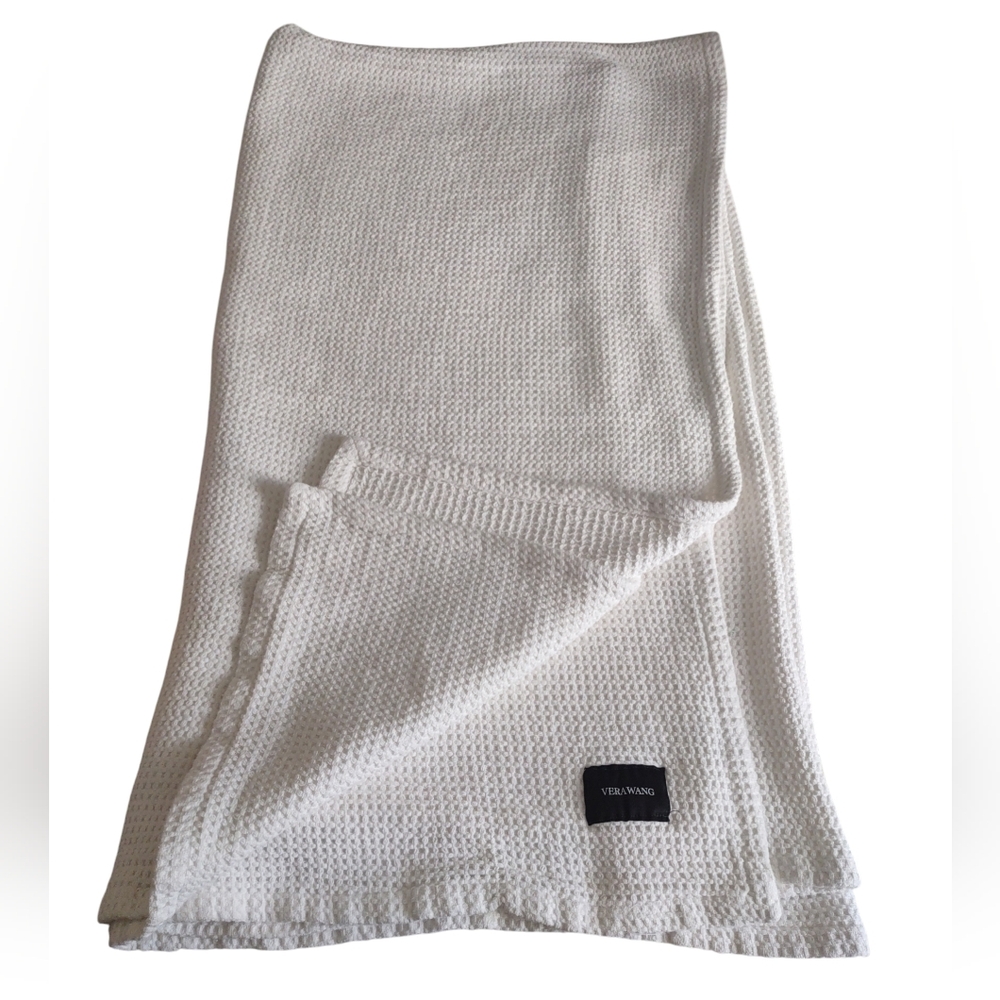 Vera Wang Waffle Weave Blanket